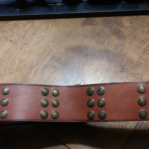 Express Leather Belt - Picture 3 of 4